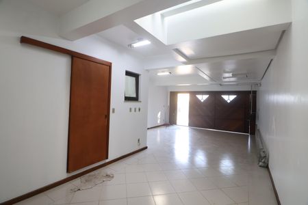 Casa para alugar com 300m², 4 quartos e 3 vagasGaragem