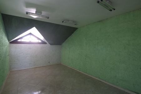 Casa para alugar com 300m², 4 quartos e 3 vagasEspaço Diversos 