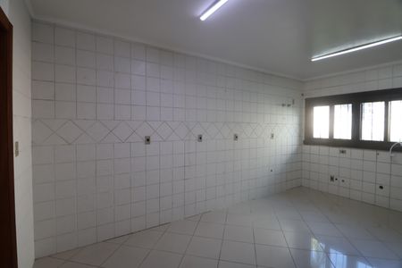 Casa para alugar com 300m², 4 quartos e 3 vagasCozinha