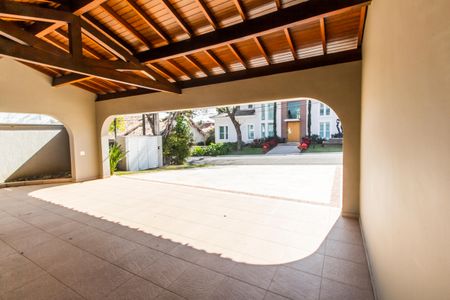 Casa de condomínio à venda com 1450m², 5 quartos e 3 vagasGaragem