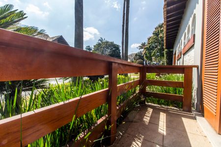 Casa de condomínio à venda com 1450m², 5 quartos e 3 vagasVaranda