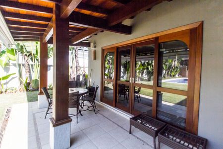 Casa de condomínio à venda com 1450m², 5 quartos e 3 vagasÁrea Externa