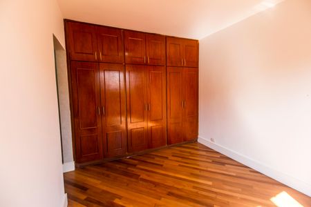 Casa de condomínio à venda com 1450m², 5 quartos e 3 vagasSuíte 3