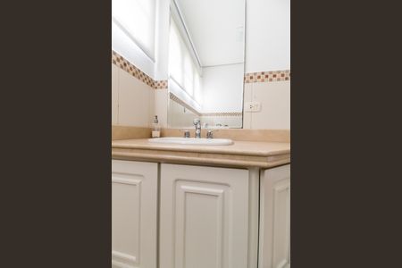 Casa de condomínio à venda com 1450m², 5 quartos e 3 vagasBanheiro da Suíte