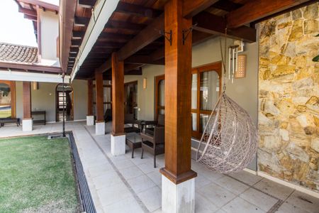 Casa de condomínio à venda com 1450m², 5 quartos e 3 vagasVaranda