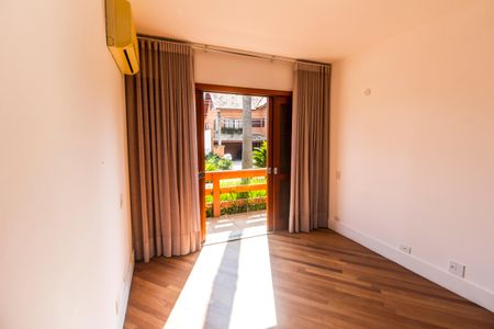 Casa de condomínio à venda com 1450m², 5 quartos e 3 vagasSuíte 3