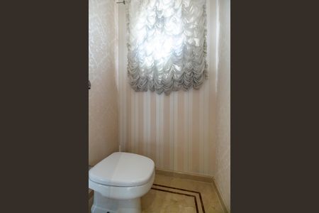 Casa de condomínio à venda com 1450m², 5 quartos e 3 vagasLavabo