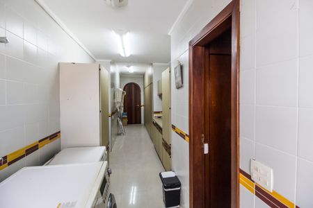 Casa de condomínio à venda com 1450m², 5 quartos e 3 vagasÁrea de Serviço