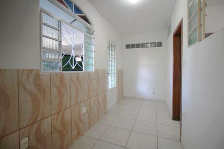 Sala de casa para alugar com 2 quartos, 40m² em Maria Virgínia, Belo Horizonte