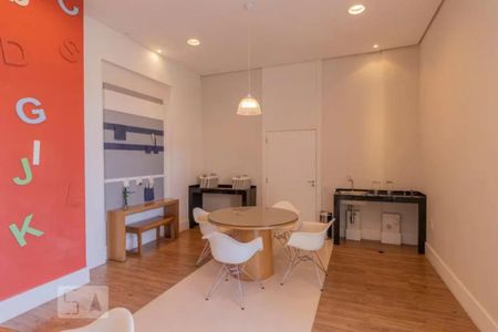 Apartamento à venda com 80m², 3 quartos e 2 vagas Apartamento à venda com 80m², 3 quartos e 2 vagasCoworking