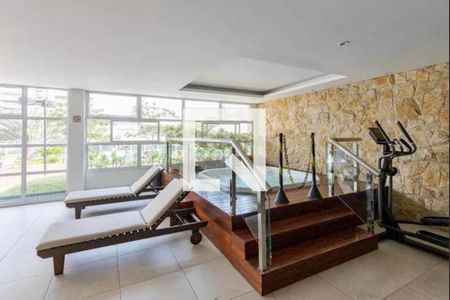 Apartamento à venda com 80m², 3 quartos e 2 vagas Apartamento à venda com 80m², 3 quartos e 2 vagasSpa