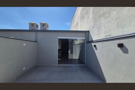 Casa à venda com 140m², 3 quartos e 2 vagasCobertura