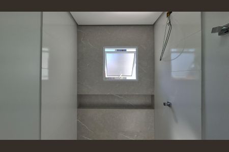 Casa à venda com 140m², 3 quartos e 2 vagasBanheiro da suíte