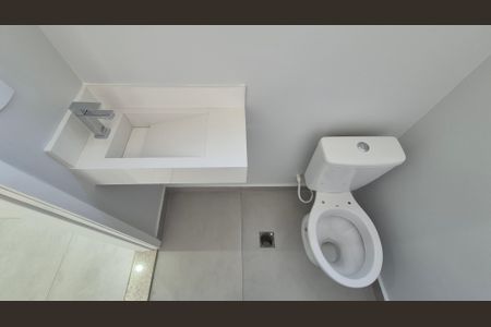 Casa à venda com 140m², 3 quartos e 2 vagasBanheiro de Serviço