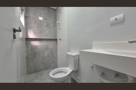 Casa à venda com 140m², 3 quartos e 2 vagasBanheiro da suíte 2