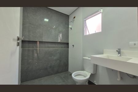 Casa à venda com 140m², 3 quartos e 2 vagasBanheiro da suíte 3