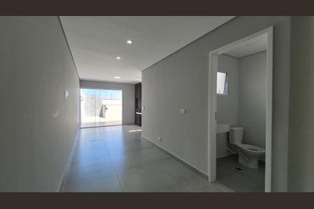Casa à venda com 140m², 3 quartos e 2 vagasCobertura