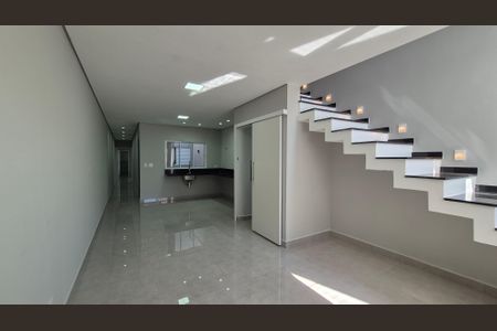 Casa à venda com 140m², 3 quartos e 2 vagasSala