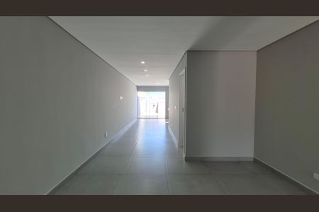 Casa à venda com 140m², 3 quartos e 2 vagasCobertura