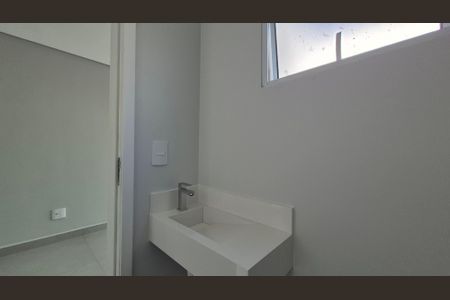 Casa à venda com 140m², 3 quartos e 2 vagasBanheiro de Serviço