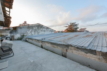 Casa à venda com 500m², 2 quartos e 3 vagas Casa à venda com 500m², 2 quartos e 3 vagasQuintal