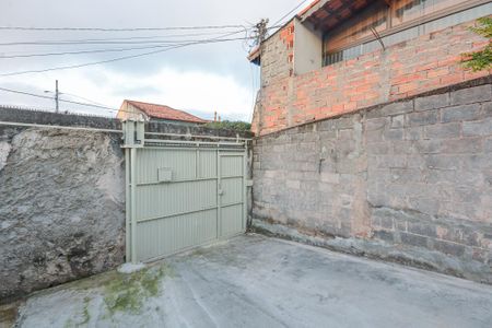 Casa à venda com 500m², 2 quartos e 3 vagas Casa à venda com 500m², 2 quartos e 3 vagasGaragem
