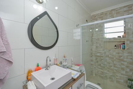 Casa à venda com 500m², 2 quartos e 3 vagas Casa à venda com 500m², 2 quartos e 3 vagasBanheiro Social