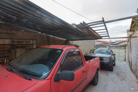 Casa à venda com 500m², 2 quartos e 3 vagas Casa à venda com 500m², 2 quartos e 3 vagasGaragem