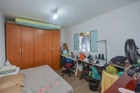 Casa à venda com 500m², 2 quartos e 3 vagas Casa à venda com 500m², 2 quartos e 3 vagasQuarto 2