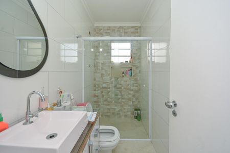 Casa à venda com 500m², 2 quartos e 3 vagas Casa à venda com 500m², 2 quartos e 3 vagasBanheiro Social