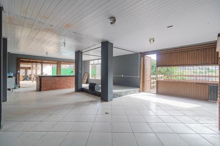 Casa à venda com 870m², 3 quartos e 6 vagas Casa à venda com 870m², 3 quartos e 6 vagasÁrea Gourmet