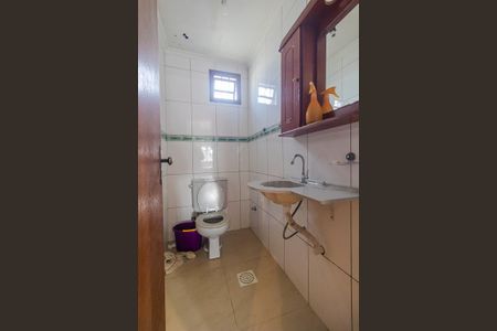 Casa à venda com 870m², 3 quartos e 6 vagas Casa à venda com 870m², 3 quartos e 6 vagasBanheiro Social 3