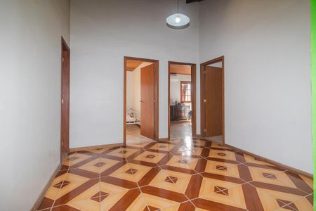 Casa à venda com 870m², 3 quartos e 6 vagas Casa à venda com 870m², 3 quartos e 6 vagasTerraço