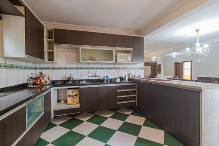 Casa à venda com 870m², 3 quartos e 6 vagas Casa à venda com 870m², 3 quartos e 6 vagasCozinha