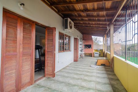 Casa à venda com 870m², 3 quartos e 6 vagas Casa à venda com 870m², 3 quartos e 6 vagasVaranda da Sala