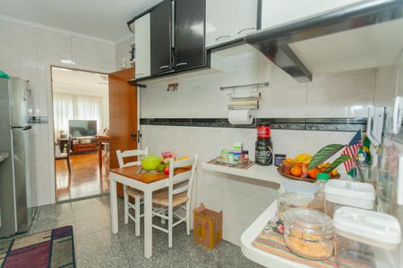 Apartamento para alugar com 83m², 2 quartos e 2 vagasCozinha