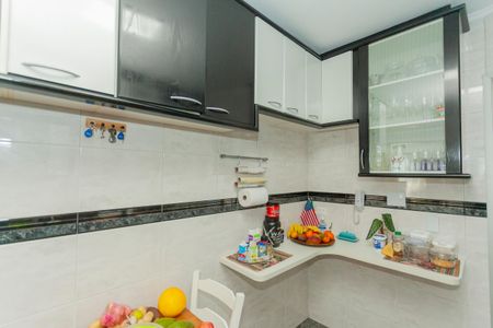 Apartamento para alugar com 83m², 2 quartos e 2 vagasCozinha