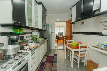 Apartamento para alugar com 83m², 2 quartos e 2 vagasCozinha