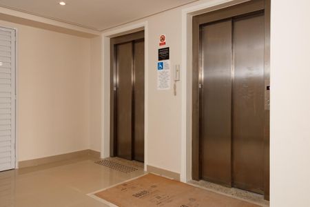 Apartamento à venda com 34m², 1 quarto e sem vagaÁrea comum