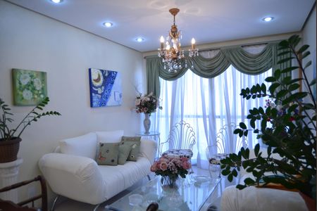 Sala de apartamento à venda com 3 quartos, 150m² em Vila Bastos, Santo André