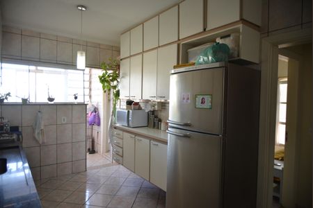 Apartamento à venda com 150m², 3 quartos e 2 vagasCozinha