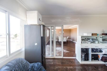 Casa de condomínio à venda com 695m², 5 quartos e 6 vagasÁrea de Serviço