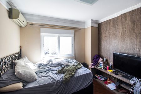 Casa de condomínio à venda com 695m², 5 quartos e 6 vagasQuarto 