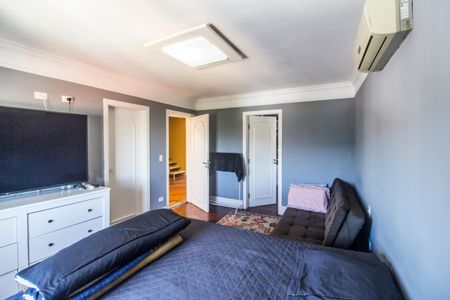 Casa de condomínio à venda com 695m², 5 quartos e 6 vagasSuíte 3