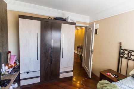 Casa de condomínio à venda com 695m², 5 quartos e 6 vagasQuarto 