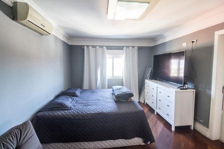 Casa de condomínio à venda com 695m², 5 quartos e 6 vagasSuíte 3