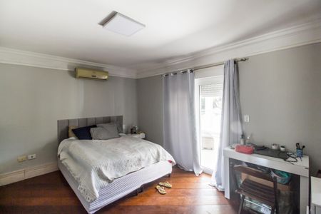 Casa de condomínio à venda com 695m², 5 quartos e 6 vagasSuíte 1