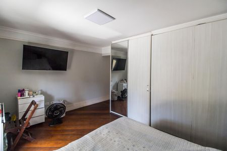 Casa de condomínio à venda com 695m², 5 quartos e 6 vagasSuíte 1