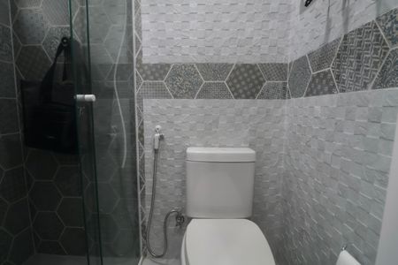 Apartamento para alugar com 73m², 2 quartos e 1 vaga Apartamento para alugar com 73m², 2 quartos e 1 vagaBanheiro de serviço