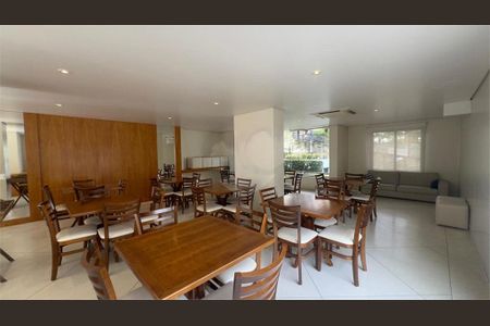 Apartamento à venda com 2 quartos, 115m² em Real Parque, São Paulo